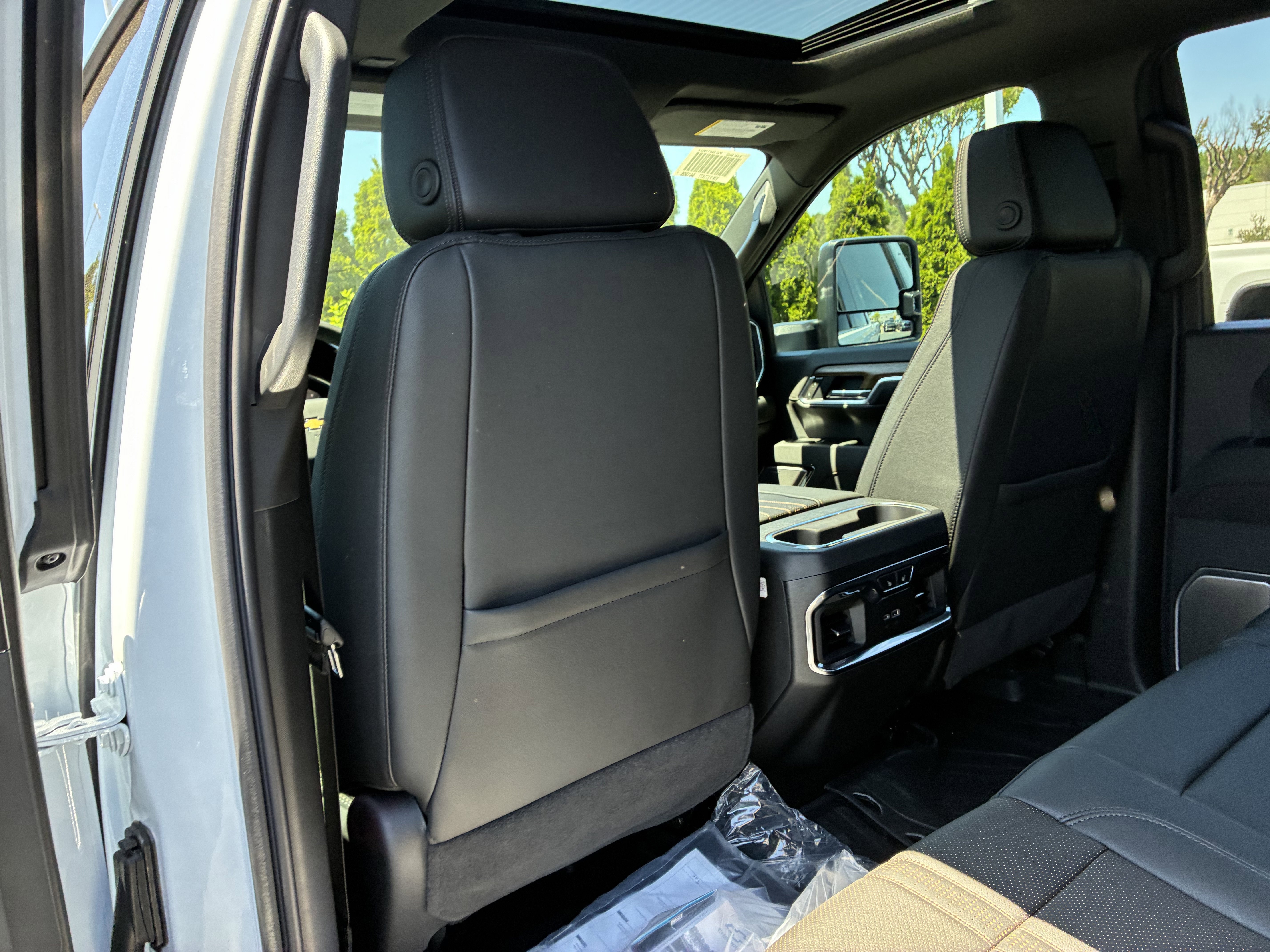 New 2026 Chevrolet Silverado 2500 High Country w/ Technology Package AWD/4WD image 16