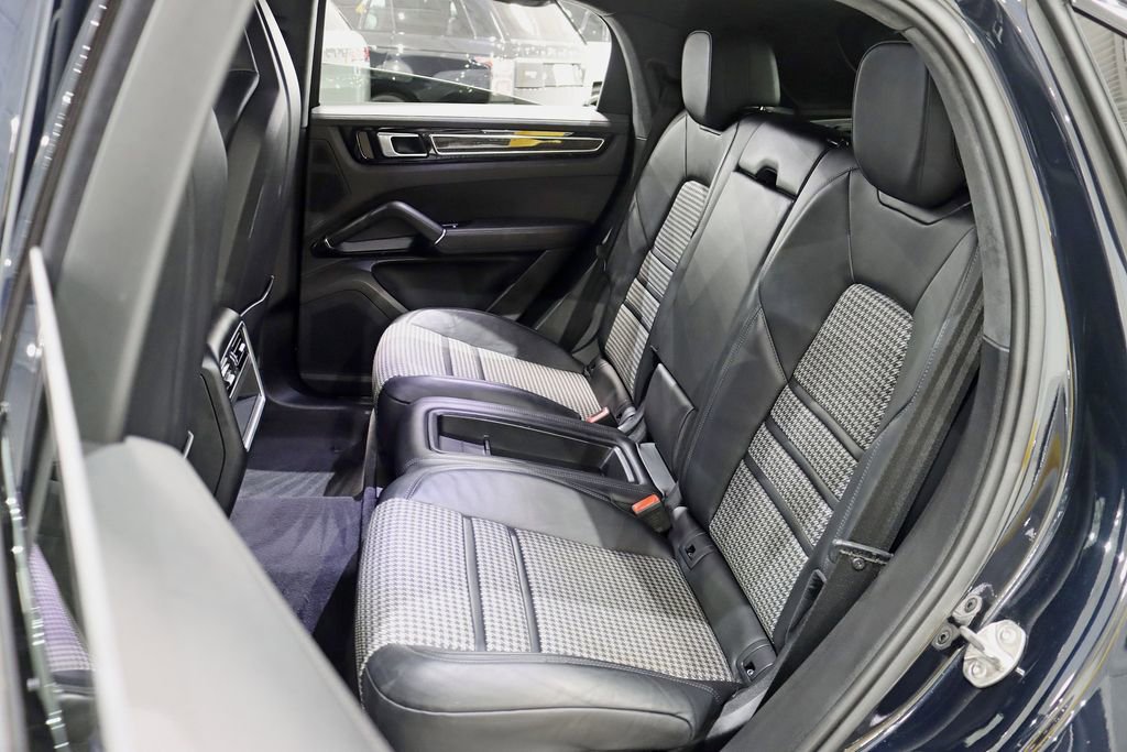 Used 2023 Porsche Cayenne GTS image 26