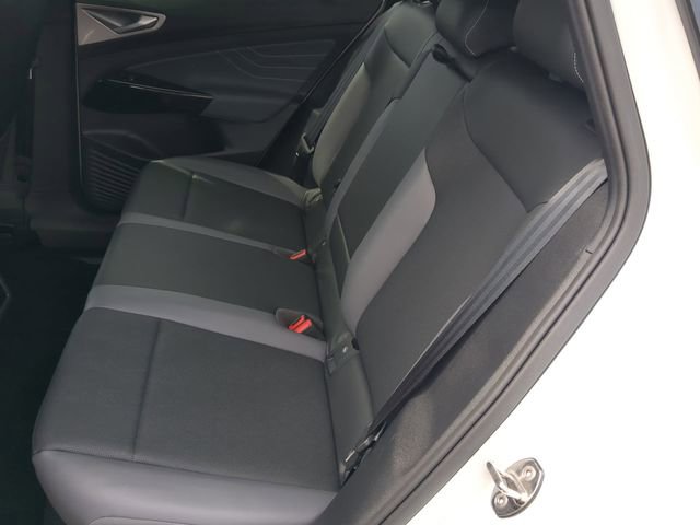 Certified 2024 Volkswagen ID.4 S RWD image 17