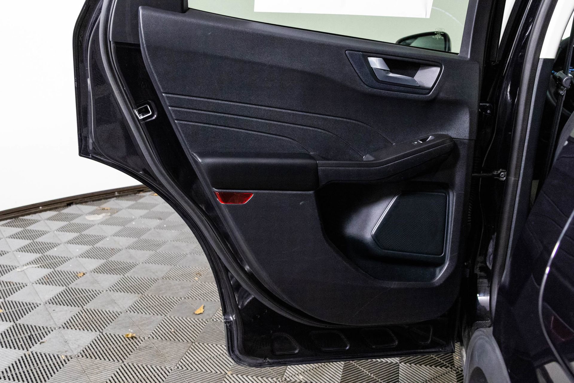 Used 2021 Ford Escape SE w/ Convenience Package image 36