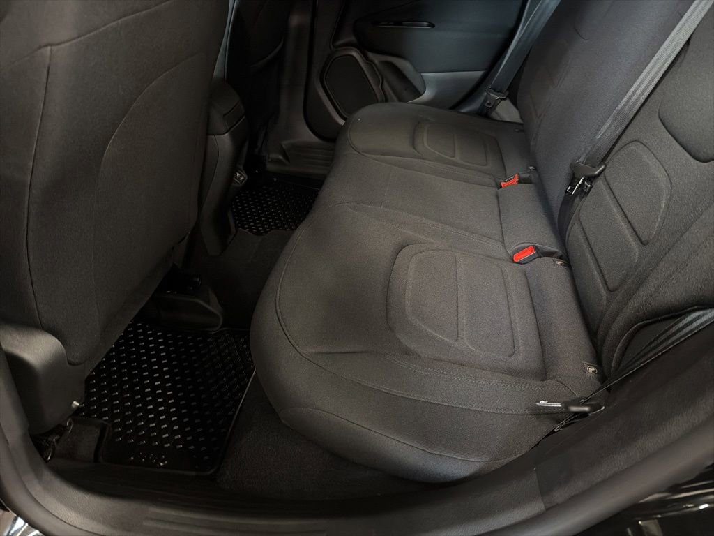Used 2020 Jeep Renegade Latitude w/ Cold Weather Group AWD/4WD image 20