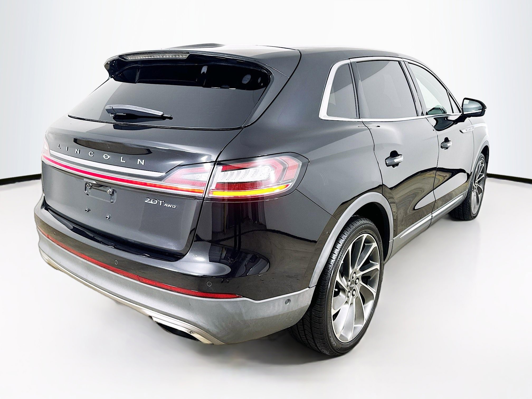 Used 2019 Lincoln Nautilus Reserve w/ Ultimate Package image 5