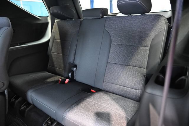 New 2027 Chevrolet Traverse LT w/ LPO, Floor Liner Package FWD image 12