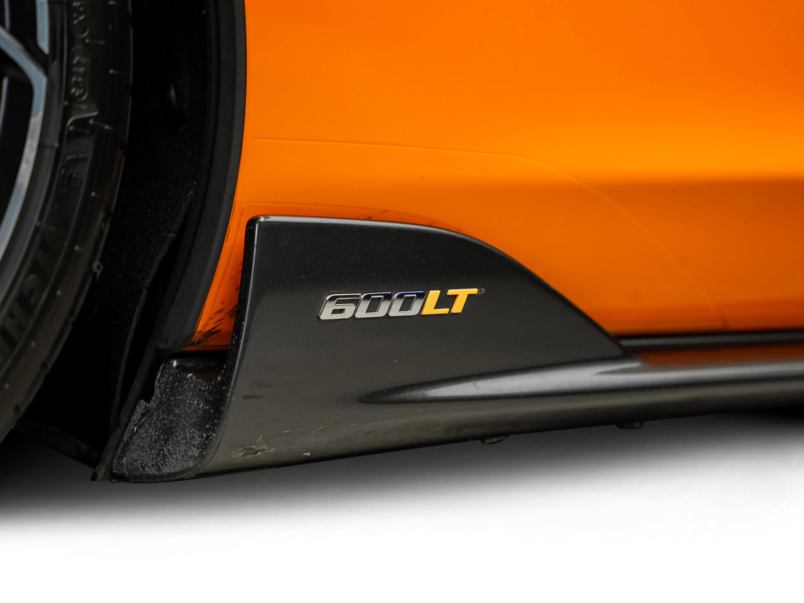 Used 2020 McLaren 600LT Spider RWD image 25