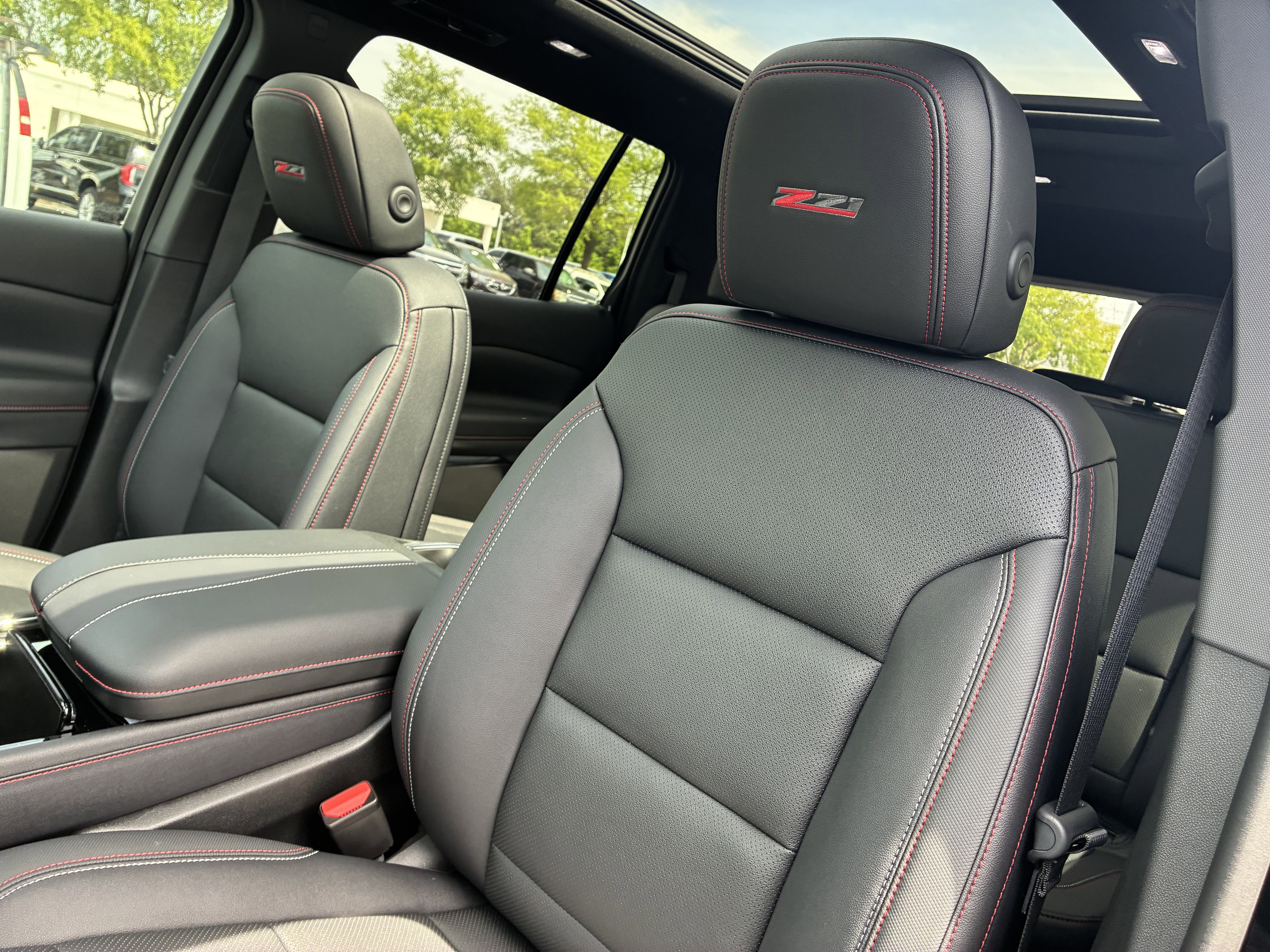 New 2026 Chevrolet Traverse Z71 w/ Enhanced Driving Package AWD/4WD image 23