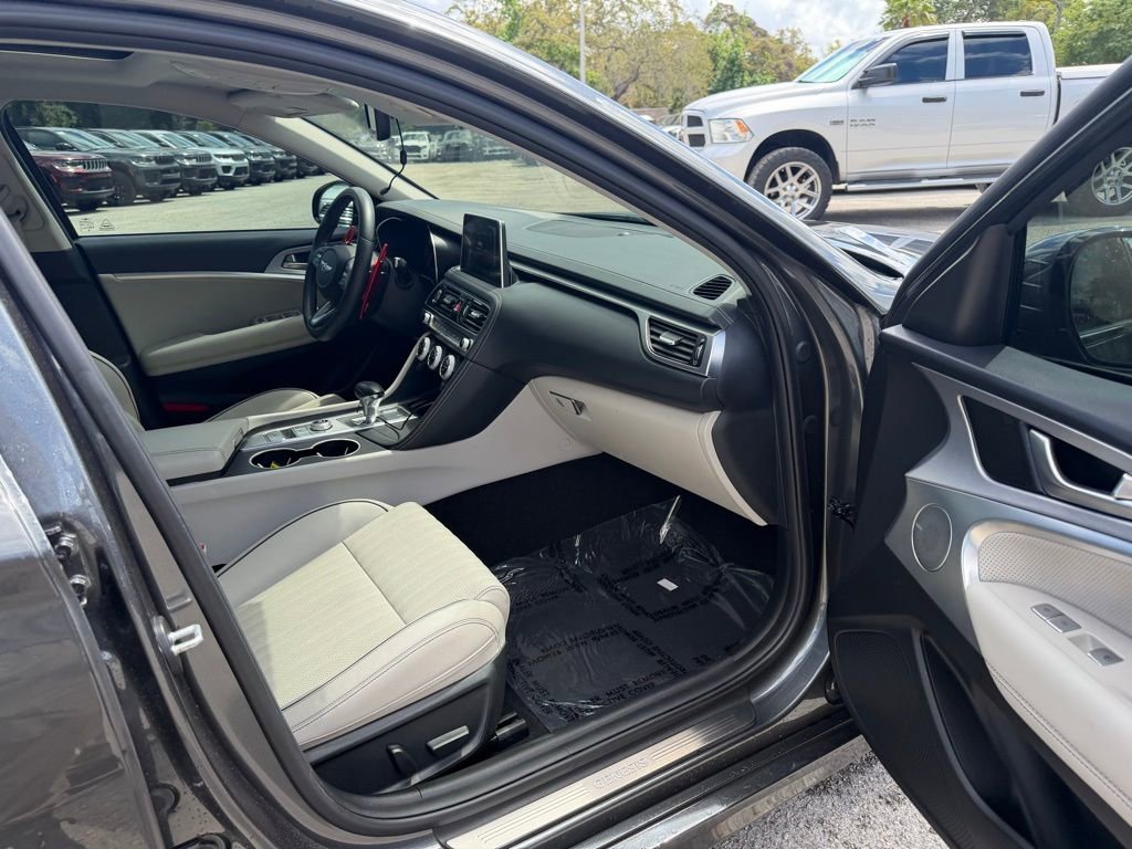 Used 2021 Genesis G70 2.0T w/ Elite Package image 31