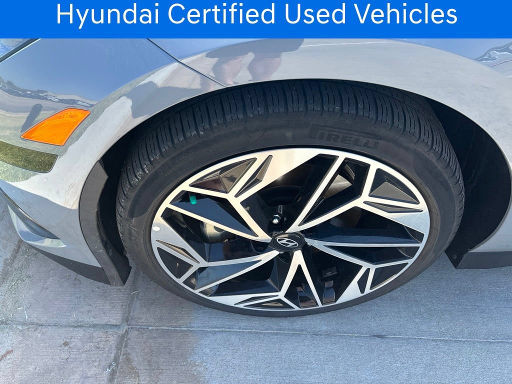 Used 2023 Hyundai Ioniq 6 SEL RWD image 2