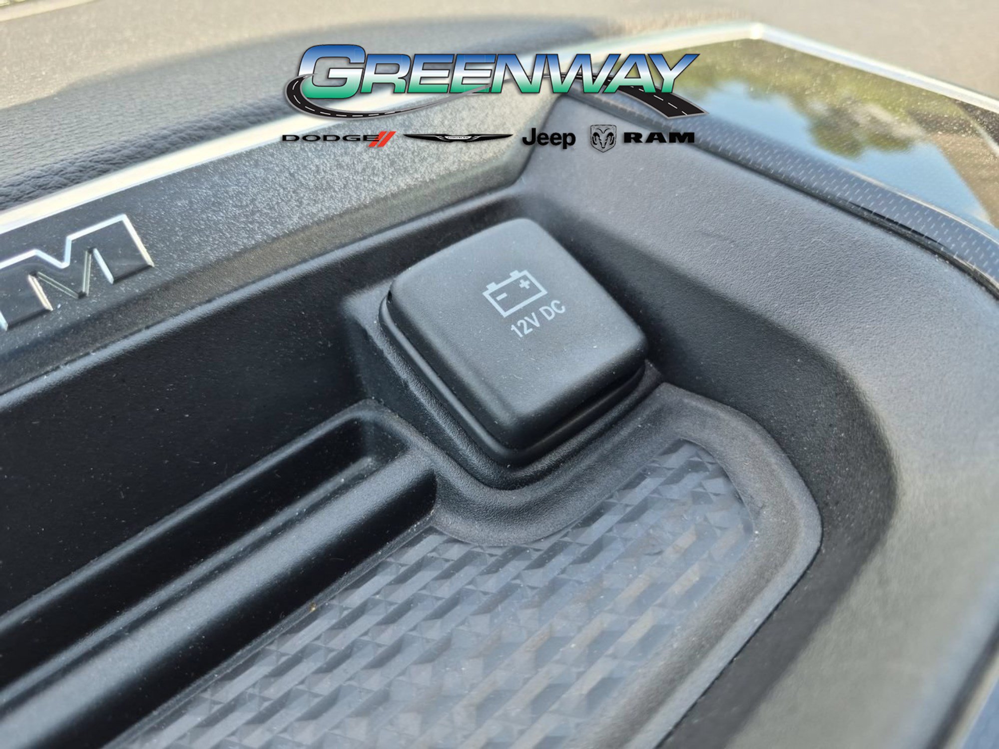 Used 2022 RAM 2500 Laramie w/ Night Edition AWD/4WD image 18