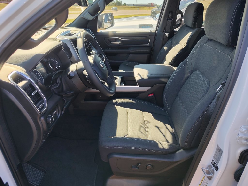 New 2026 RAM 1500 Big Horn AWD/4WD image 19