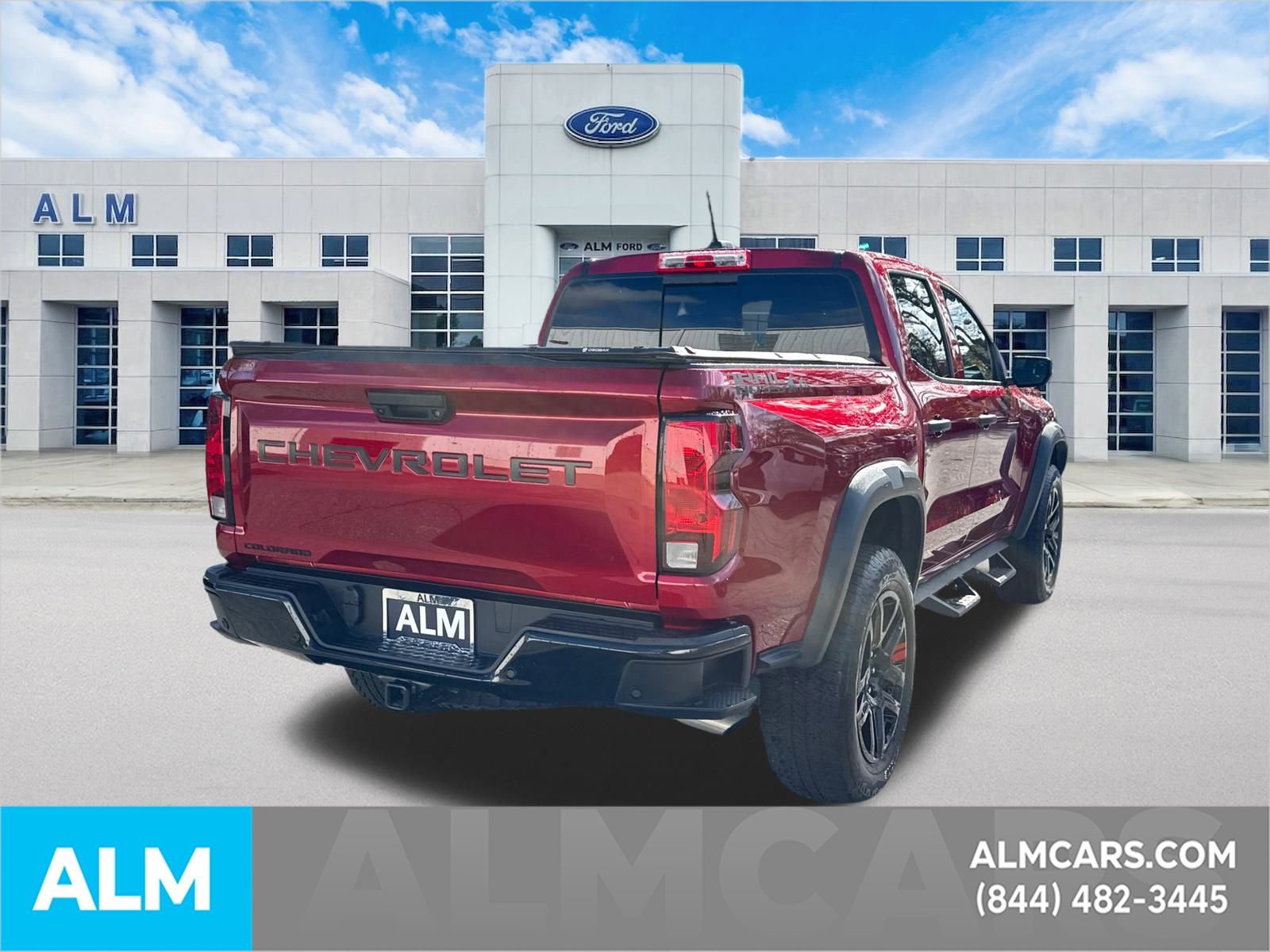 Used 2023 Chevrolet Colorado Trail Boss w/ Technology Package image 6