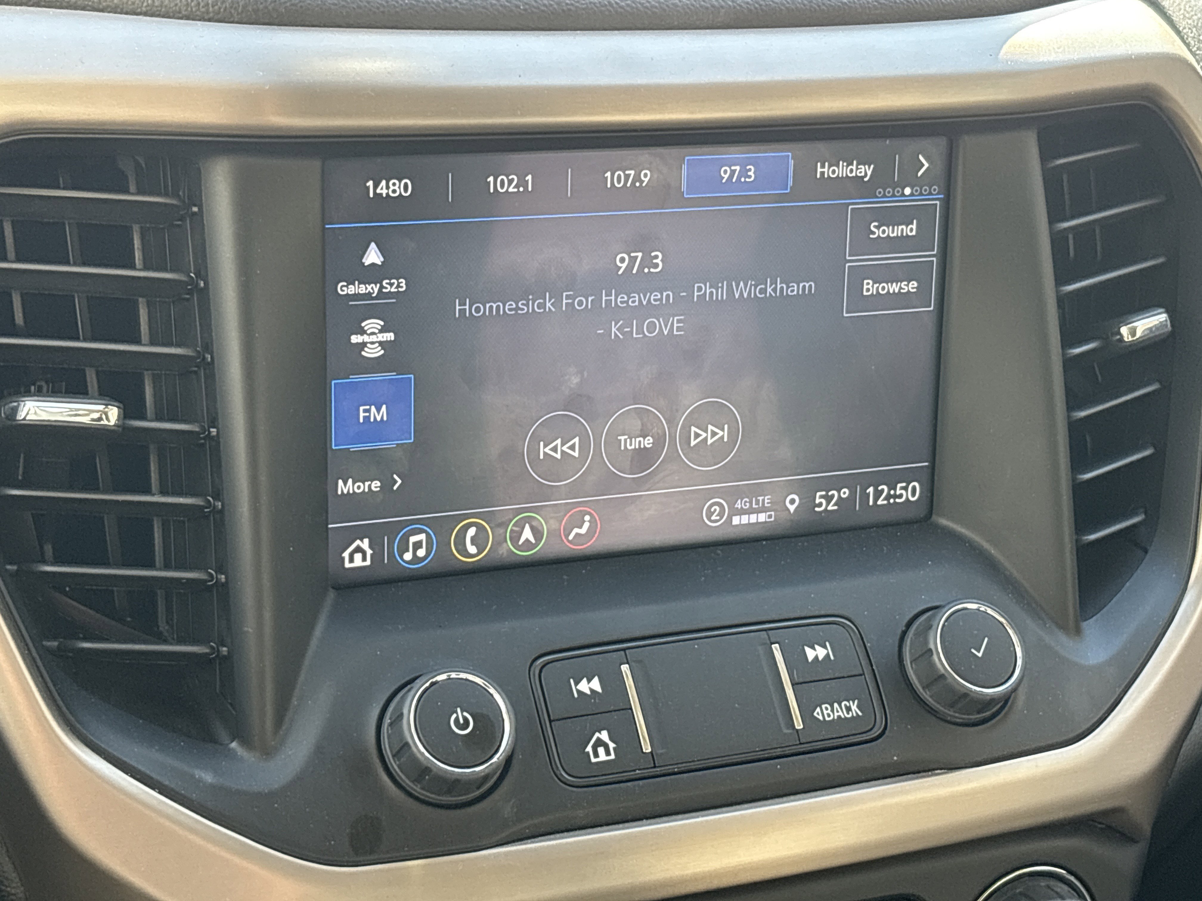 Used 2023 GMC Acadia Denali w/ Denali Technology Package image 23