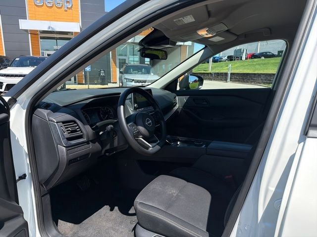 Used 2024 Nissan Rogue S AWD/4WD image 20