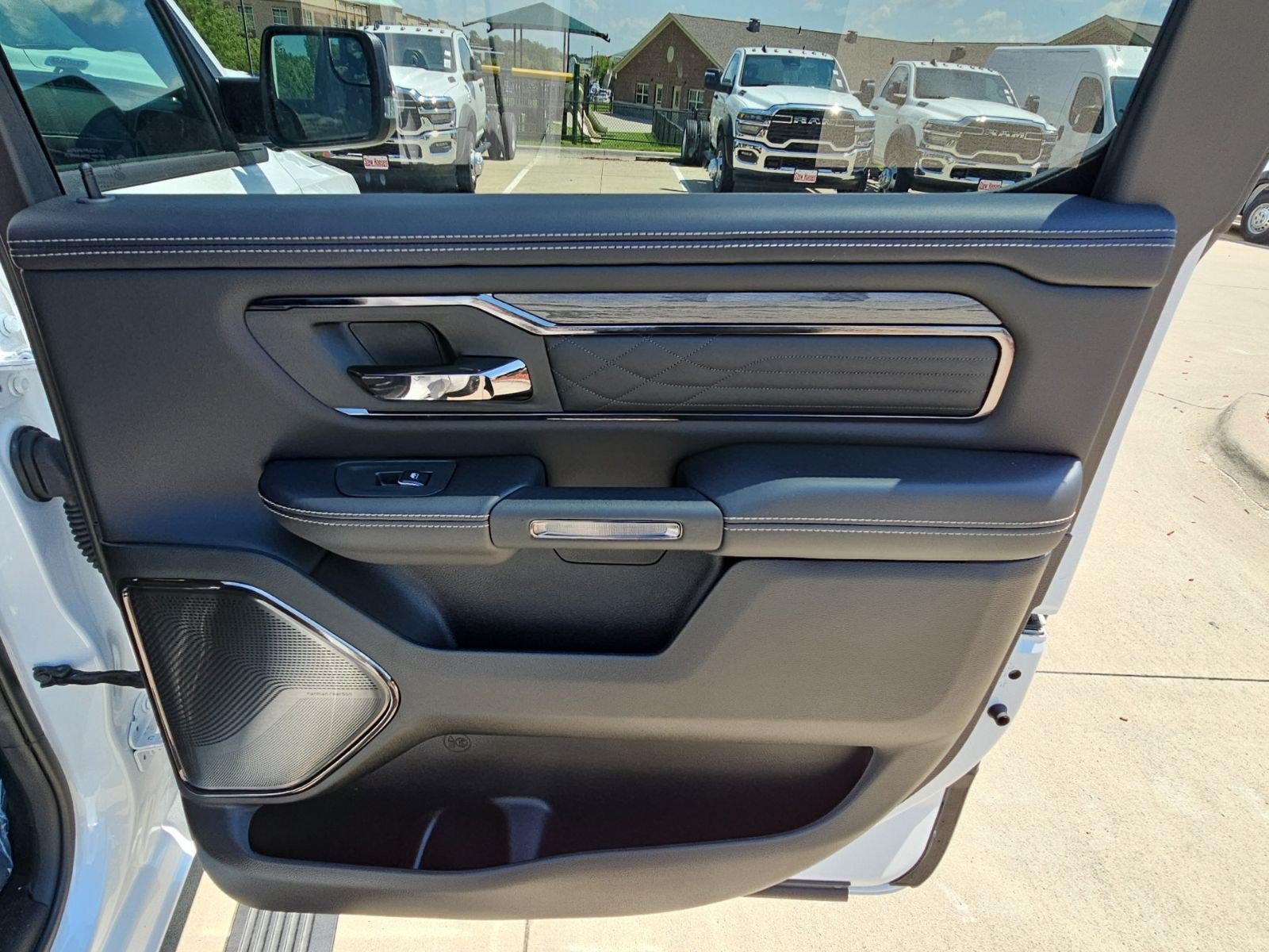 New 2026 RAM 1500 Limited AWD/4WD image 17