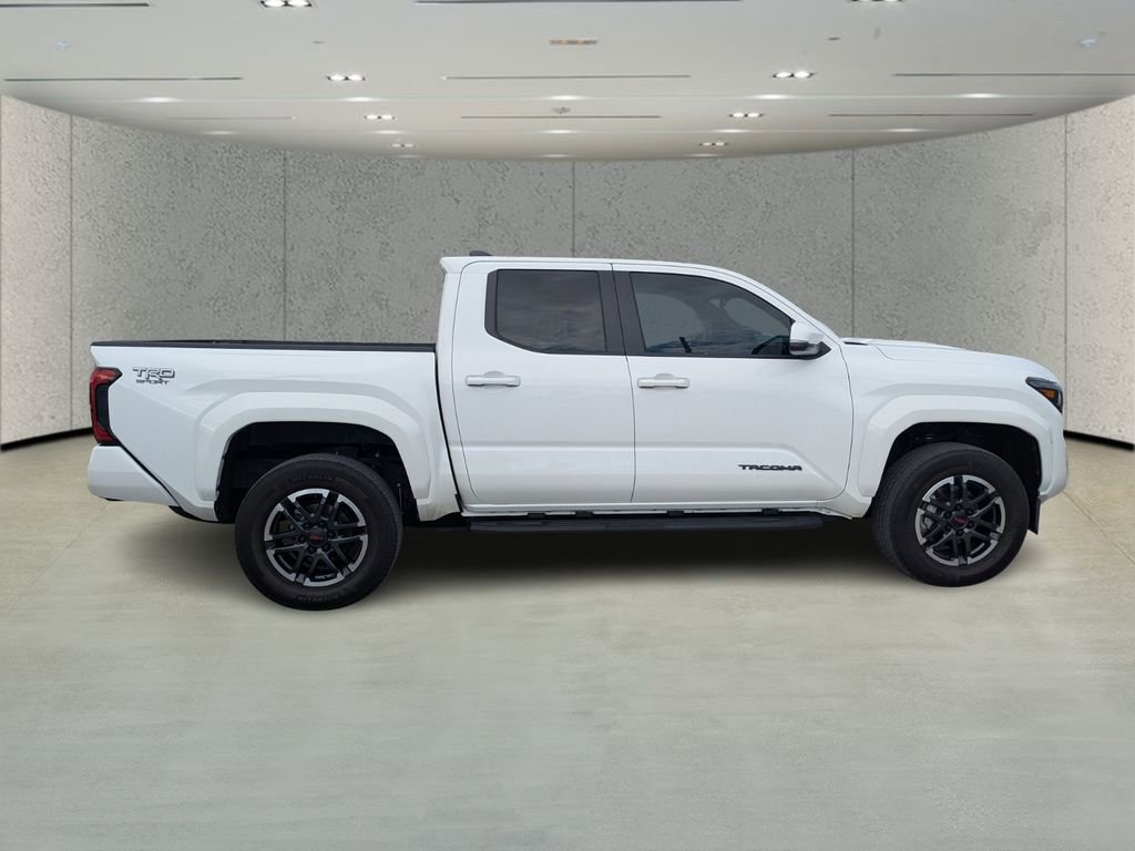 Used 2024 Toyota Tacoma TRD Sport w/ TRD Sport Upgrade Package image 2
