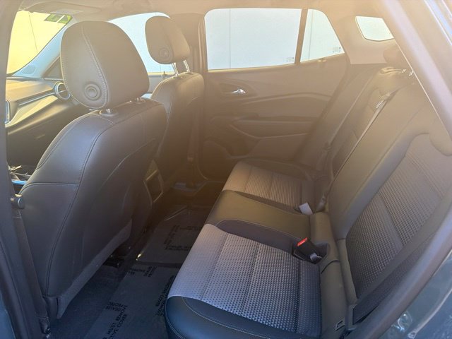 Used 2025 Chevrolet Trax LT FWD image 15