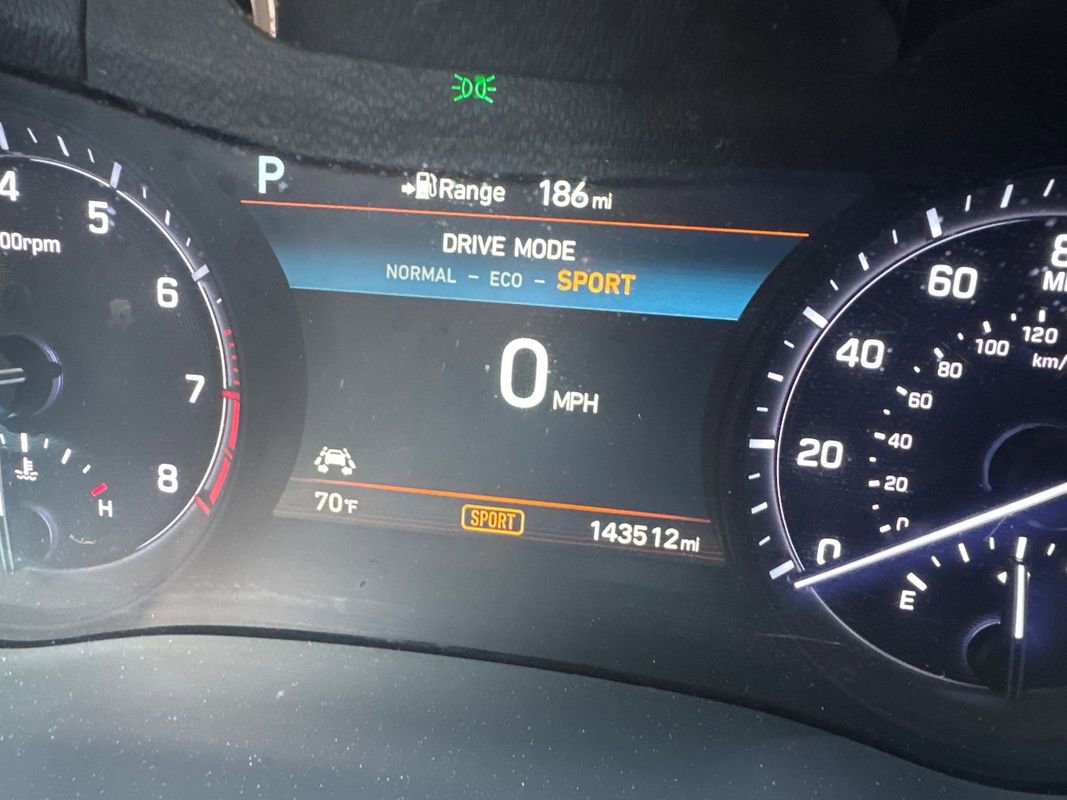 Used 2018 Genesis G80 3.3T Sport image 38