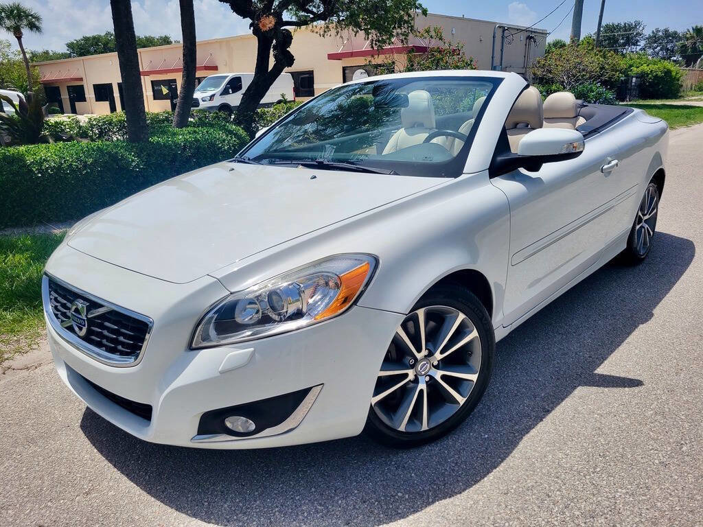Used 2013 Volvo C70 T5 image 2
