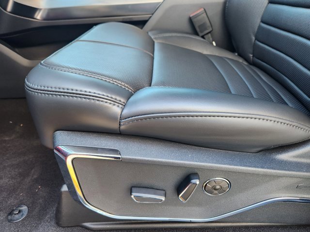 New 2025 Ford F150 Platinum w/ FX4 Off-Road Package image 19