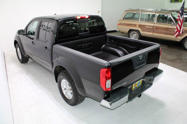 Used 2016 Nissan Frontier SV image 14