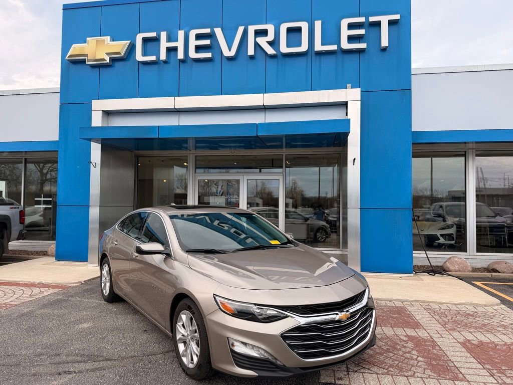 Used 2024 Chevrolet Malibu LT image 1