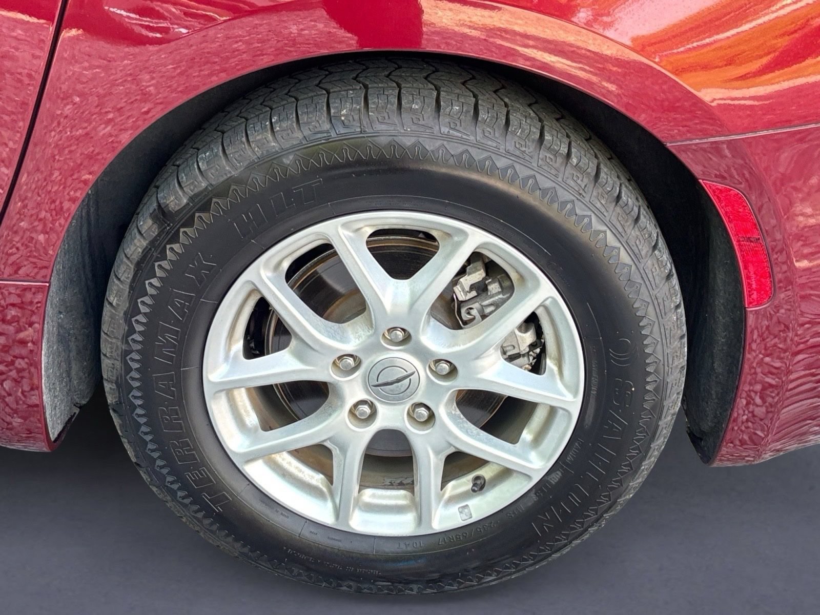 Used 2022 Chrysler Voyager LX FWD image 5