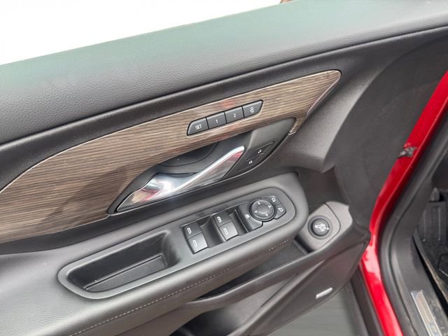 Used 2024 GMC Terrain Denali w/ Denali Premium Package image 11