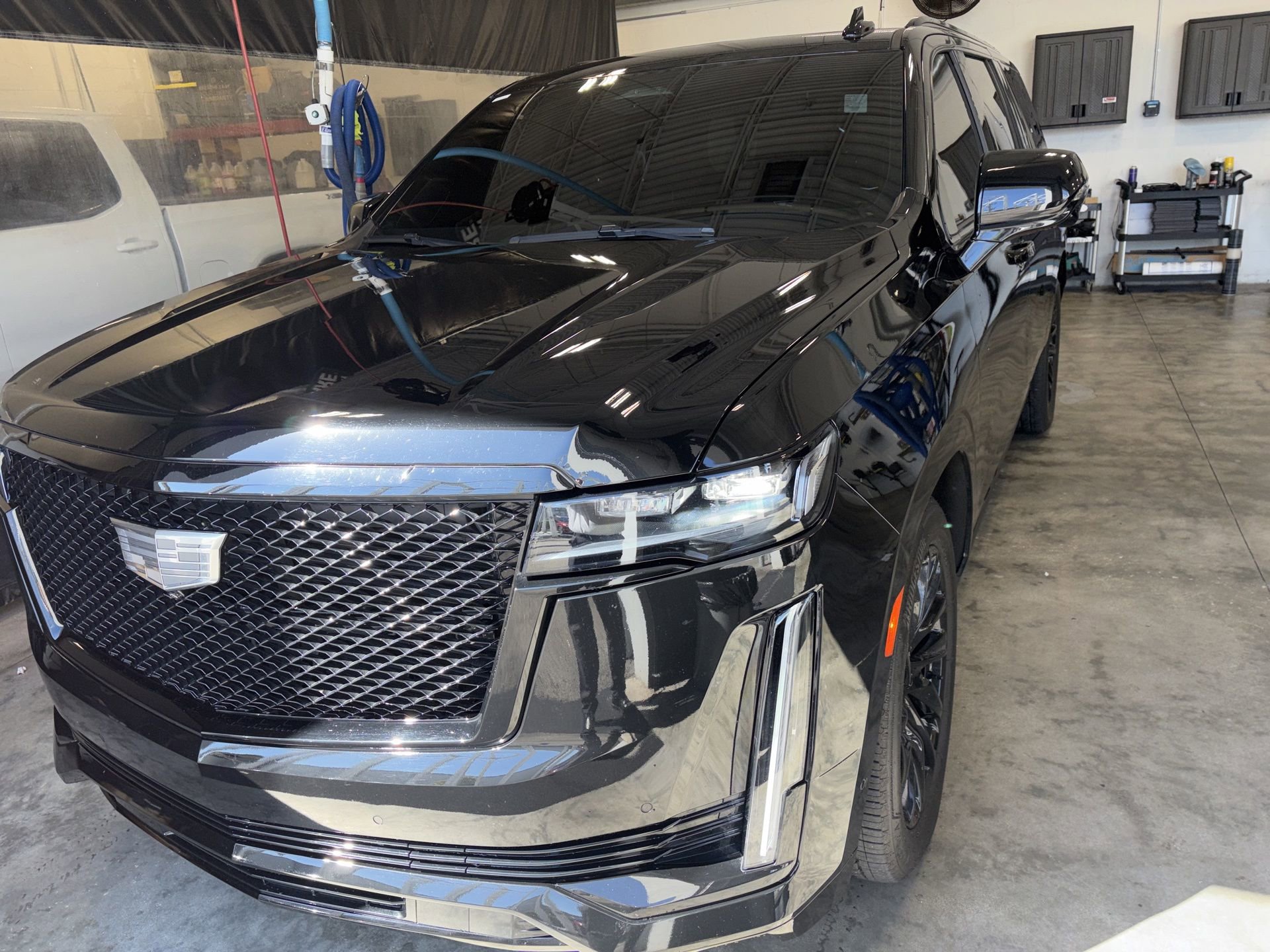 Certified 2023 Cadillac Escalade ESV Sport Platinum w/ LPO, ONYX Package image 7