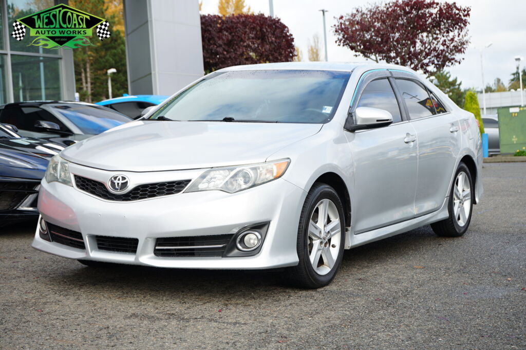 Used 2014 Toyota Camry SE