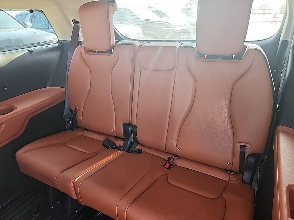 Used 2026 Kia Carnival EX FWD image 9