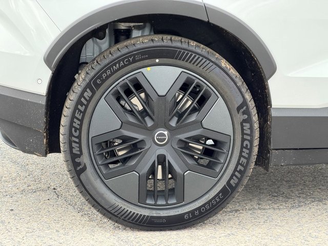 New 2026 Volvo EX30 Cross Country Ultra image 9