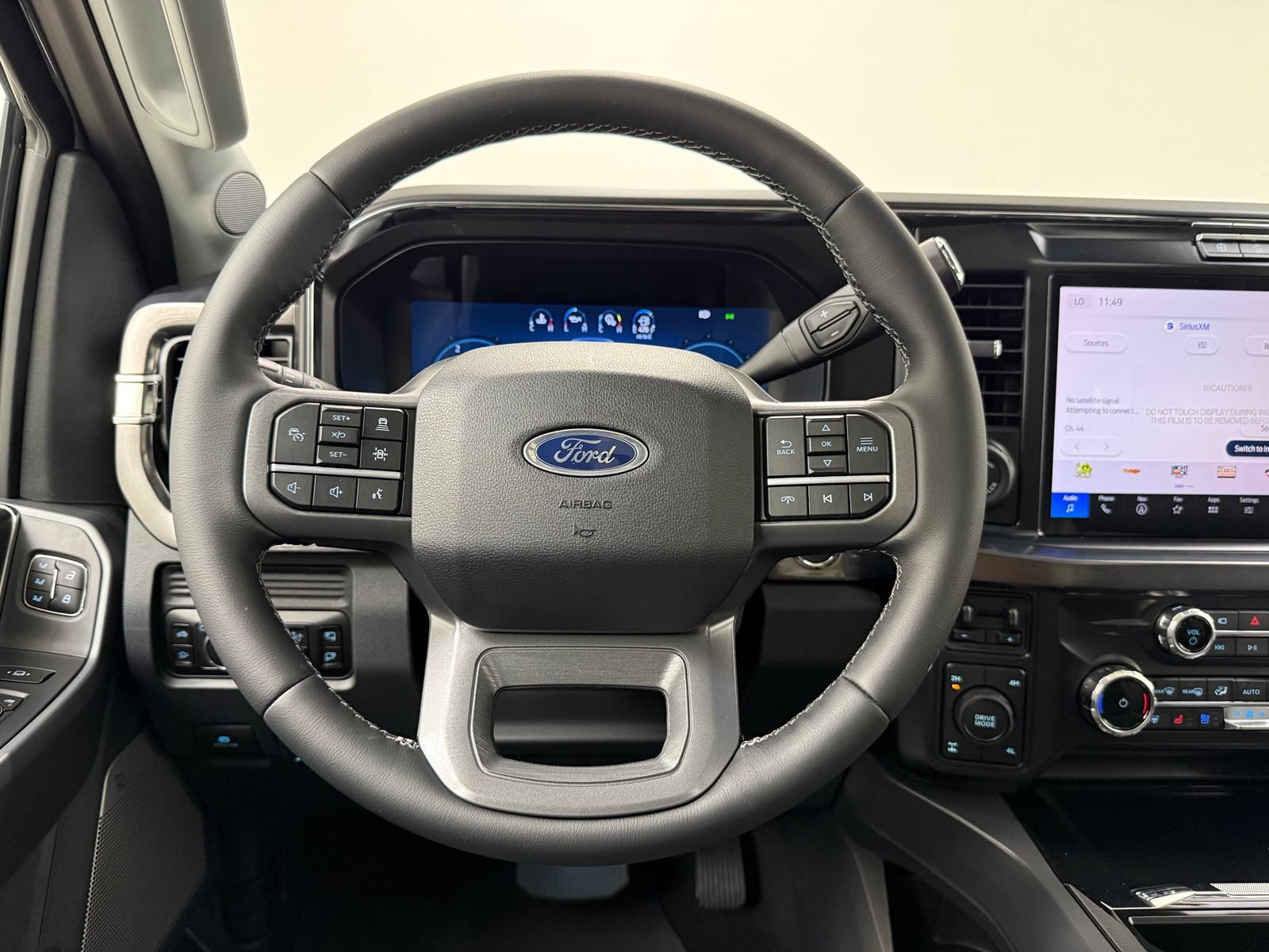 New 2026 Ford F250 Lariat w/ Black Appearance Package AWD/4WD image 31