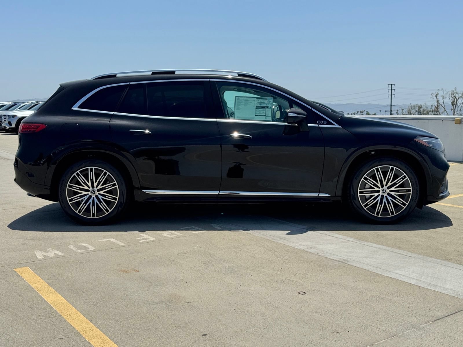 New 2026 Mercedes-Benz EQS 400 4MATIC SUV image 15