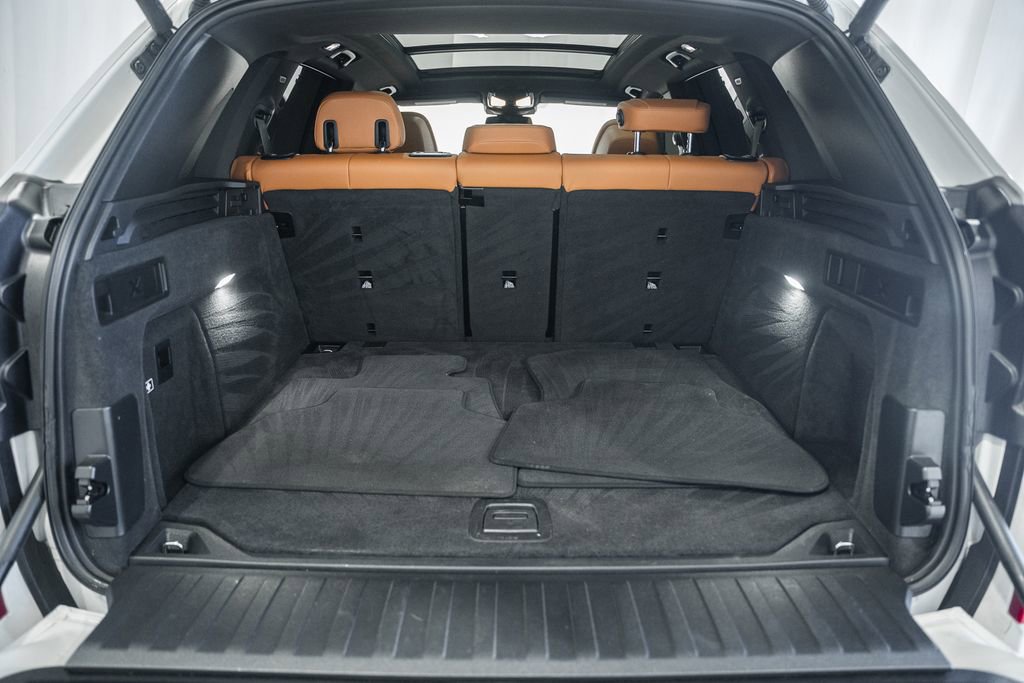 Used 2024 BMW X5 M60i image 11