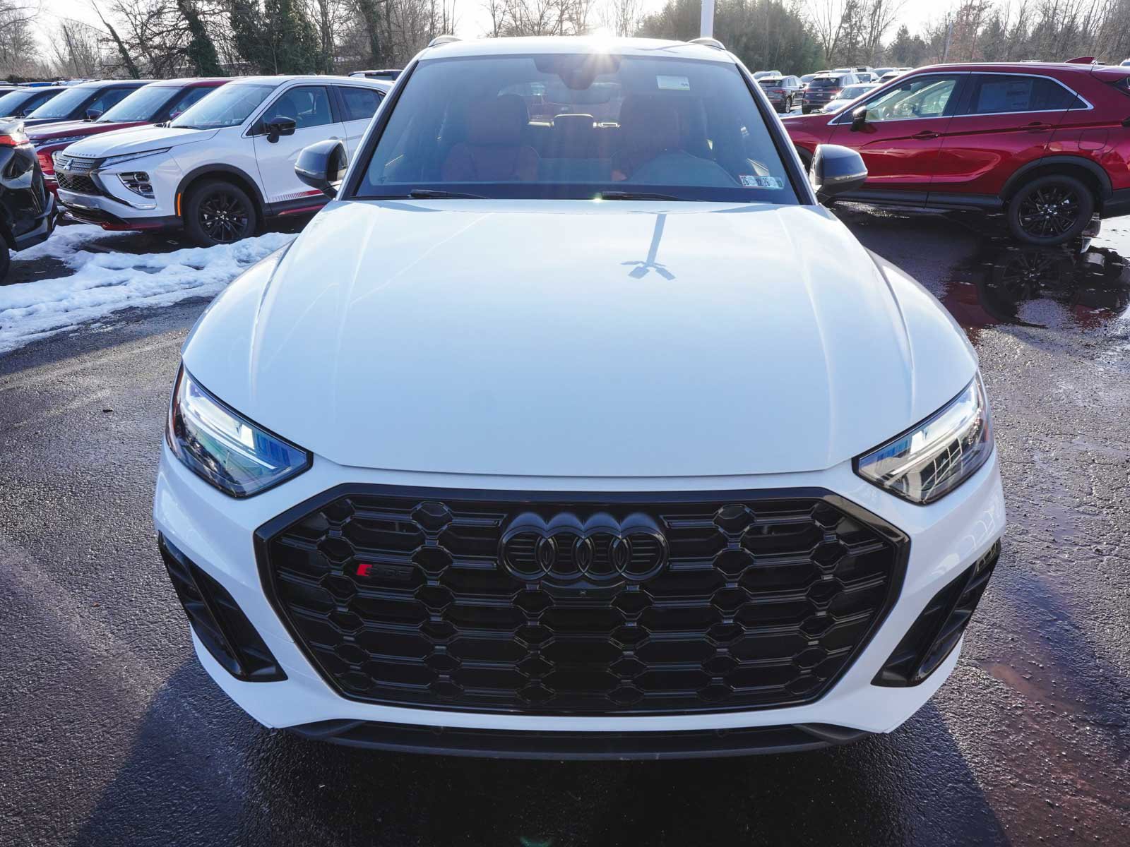 Used 2023 Audi SQ5 Premium Plus w/ Premium Plus Package image 2