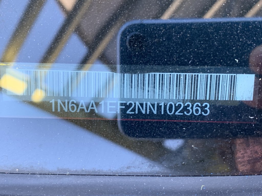 Used 2022 Nissan Titan SV w/ SV Convenience Package RWD image 37