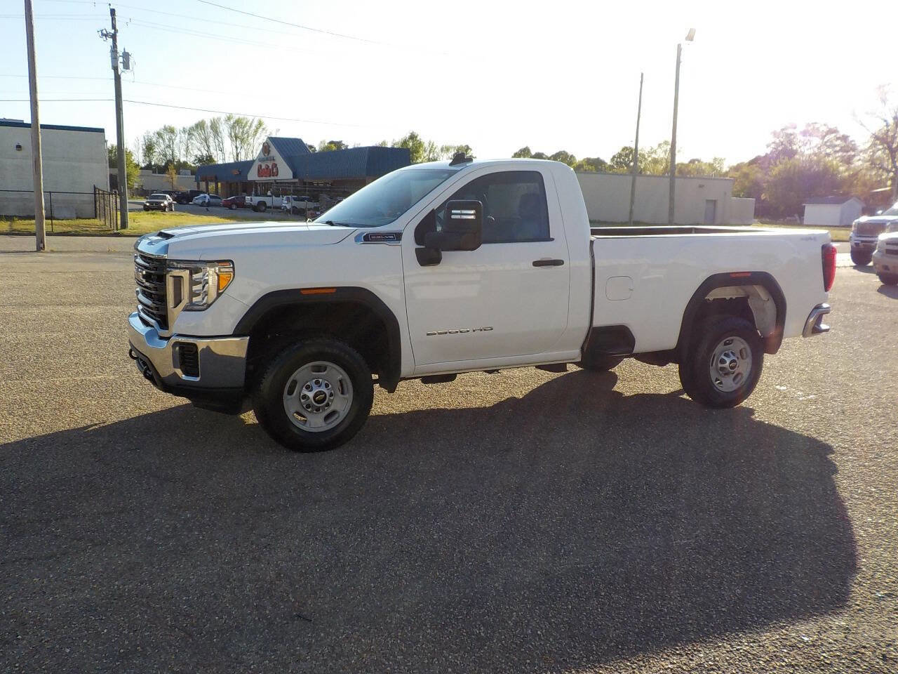 Used 2022 GMC Sierra 2500 Pro w/ Convenience Package AWD/4WD image 1