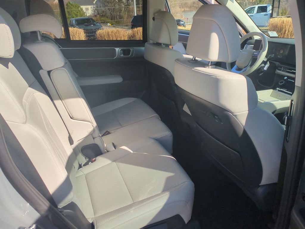 Used 2024 Hyundai Santa Fe SEL image 27