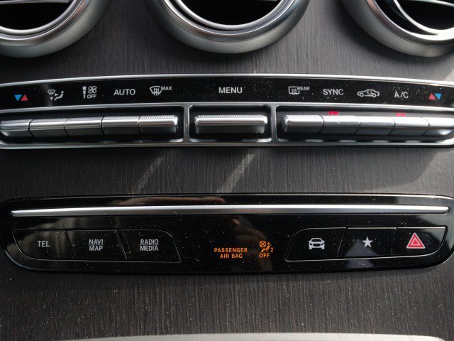 Used 2022 Mercedes-Benz GLC 300 4MATIC image 28