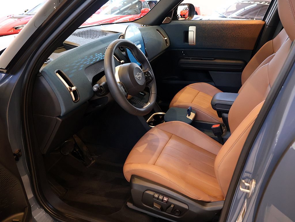 Used 2025 MINI Cooper Countryman S AWD/4WD image 4