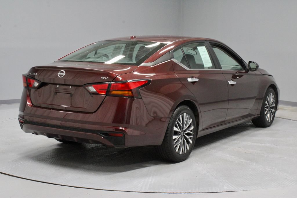 Certified 2024 Nissan Altima 2.5 SV FWD image 10