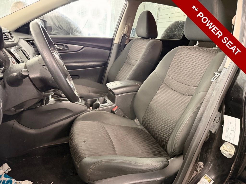 Used 2020 Nissan Rogue SV image 13