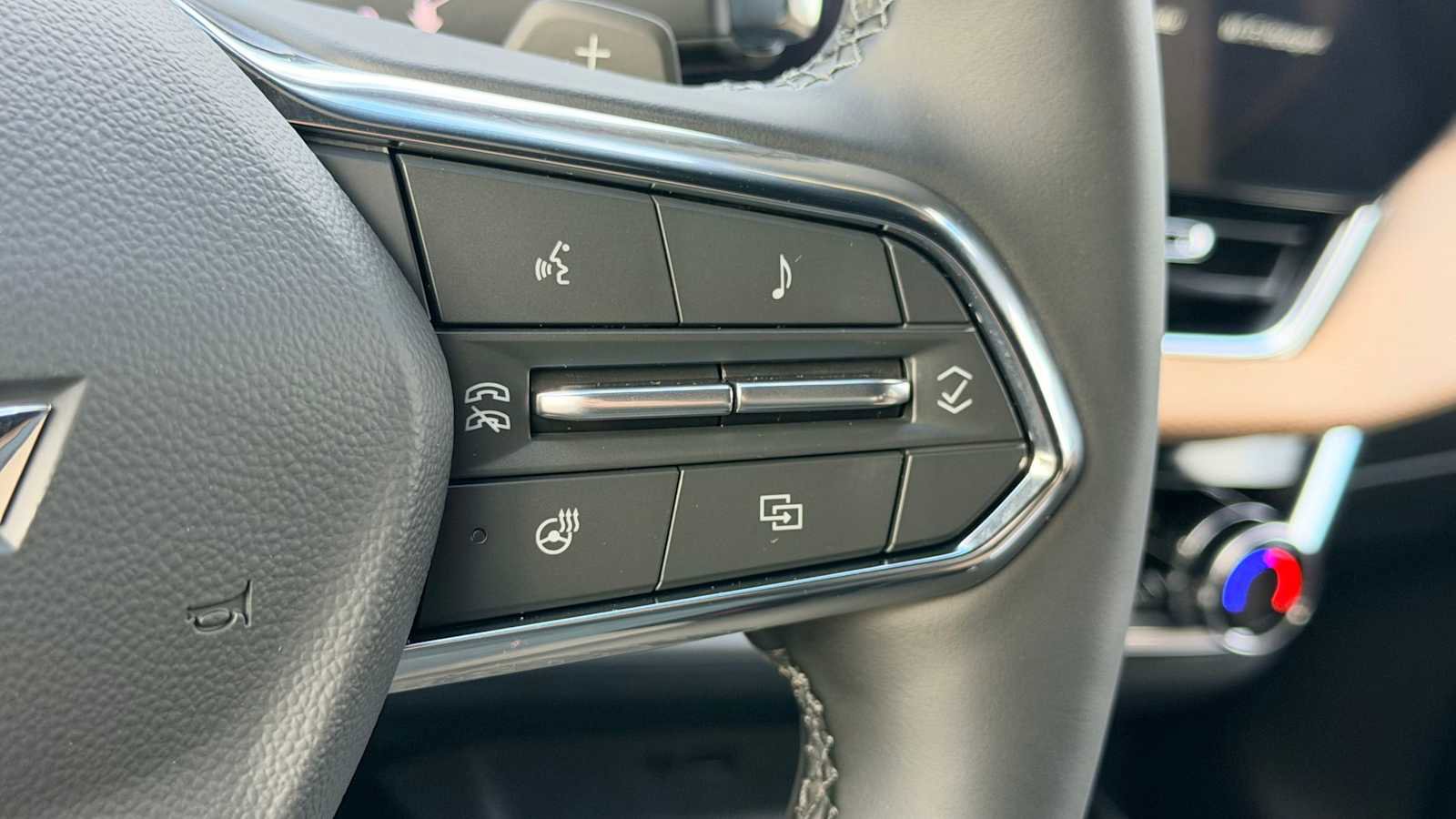 New 2026 Chevrolet Equinox ACTIV w/ Convenience Package III image 27