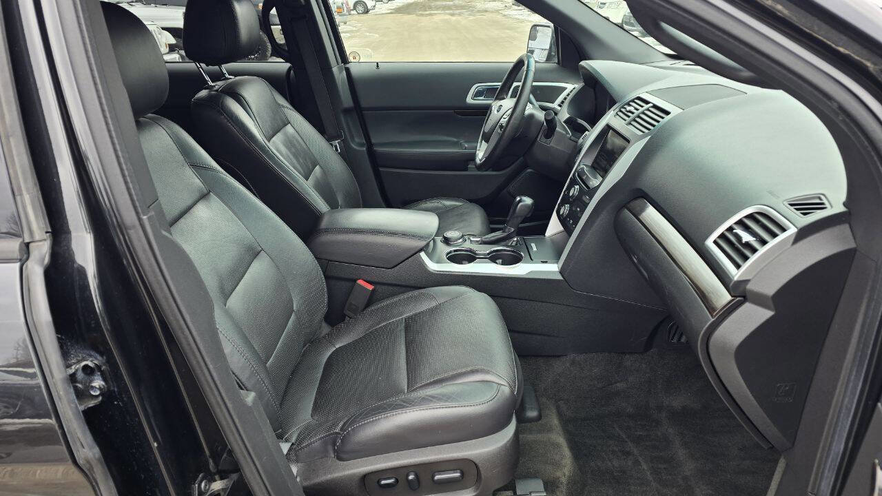 Used 2015 Ford Explorer Limited w/ Equipment Group 301A image 19
