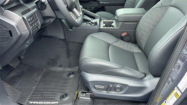 New 2025 Toyota Tacoma TRD Off-Road w/ TRD Off Road Premium Package image 25