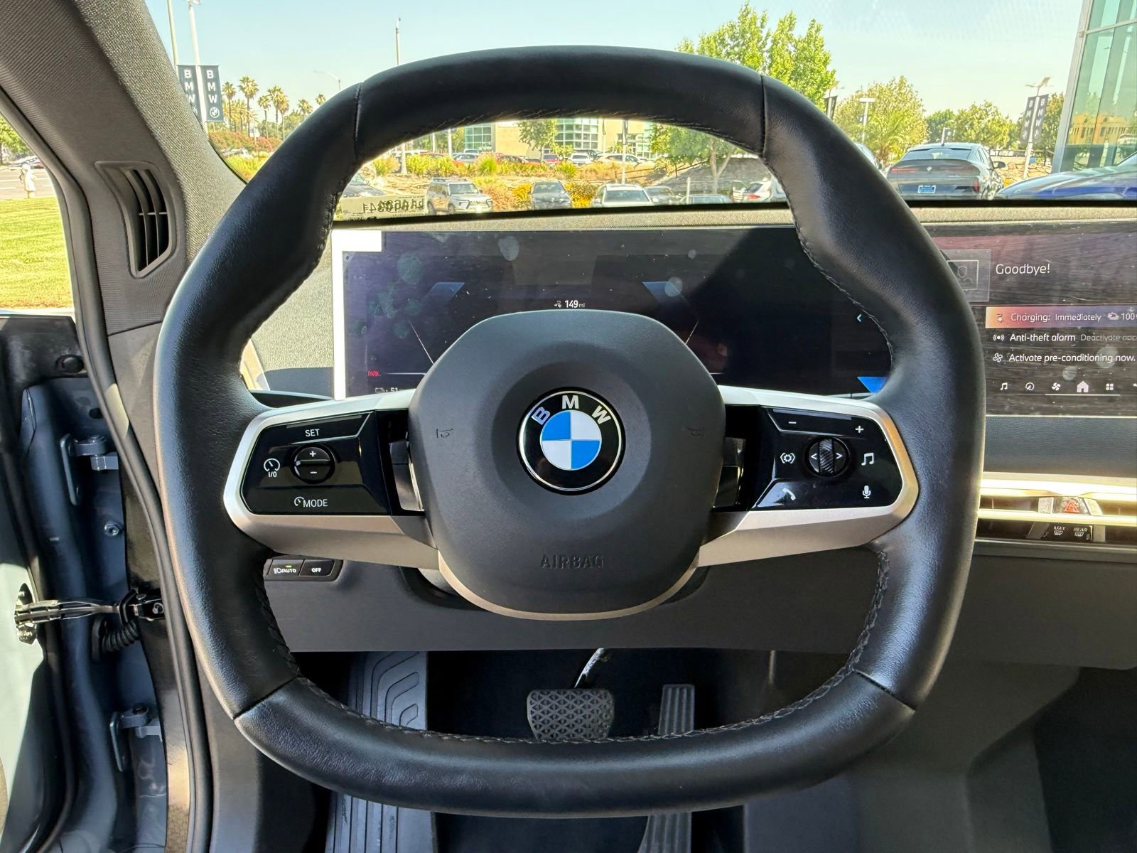 Used 2026 BMW iX xDrive60 w/ Climate Comfort Package AWD/4WD image 25
