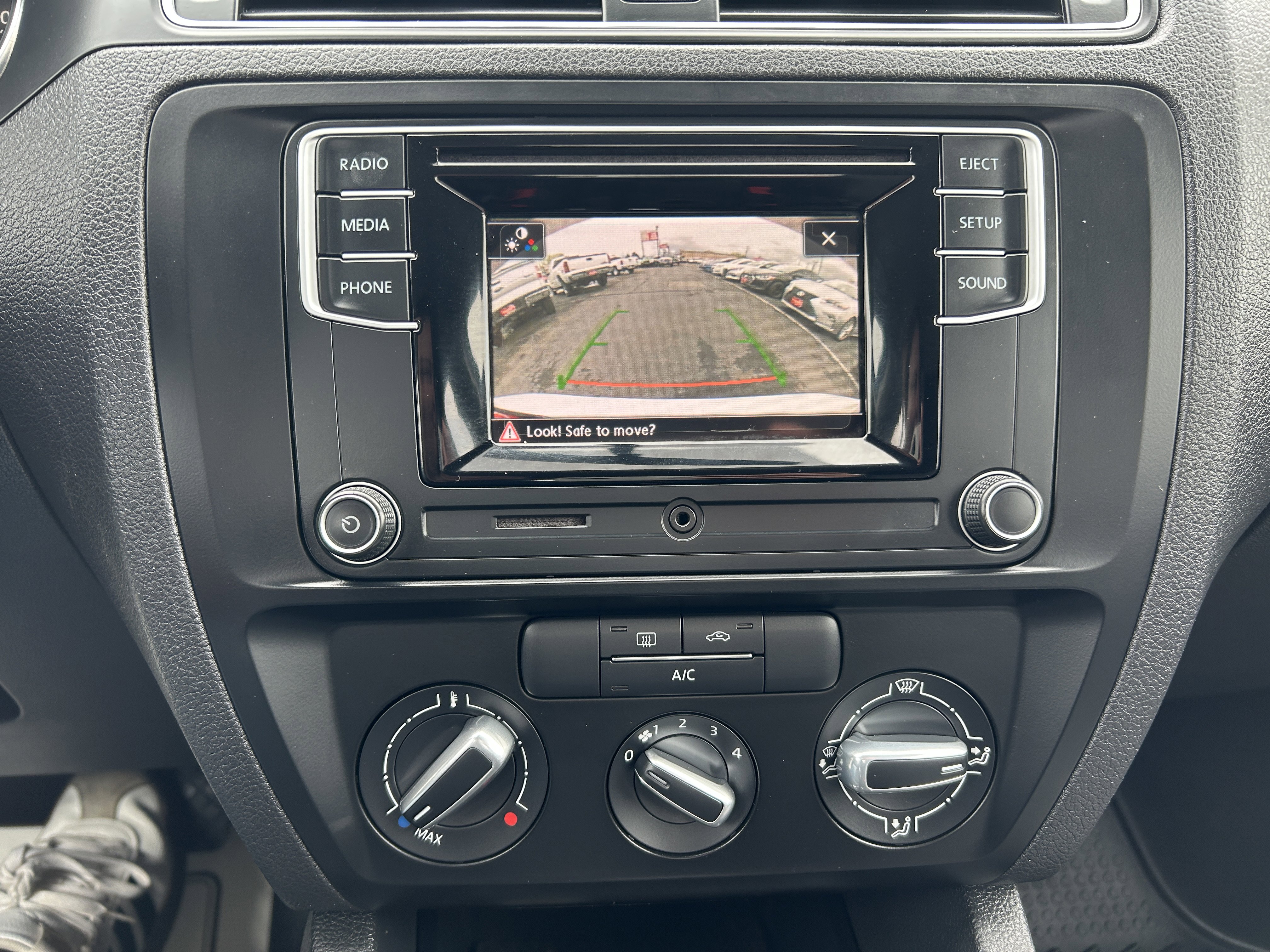 Used 2017 Volkswagen Jetta S image 20