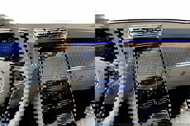 New 2025 Mercedes-Benz S 580 4MATIC Sedan image 10