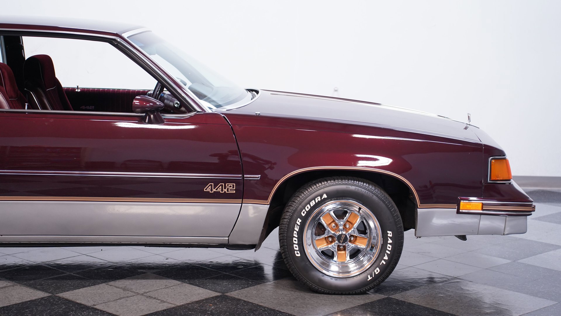 Used 1987 Oldsmobile Cutlass Supreme Salon image 27