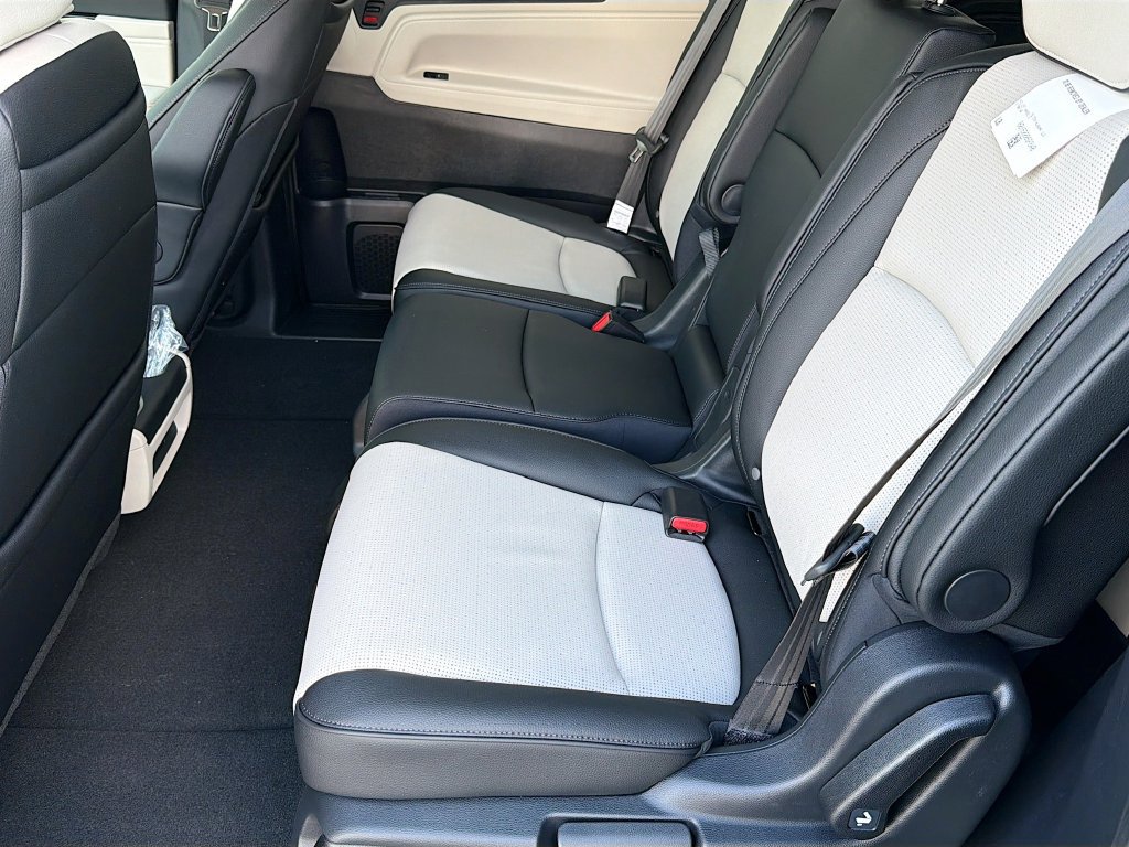 New 2026 Honda Odyssey Elite image 23