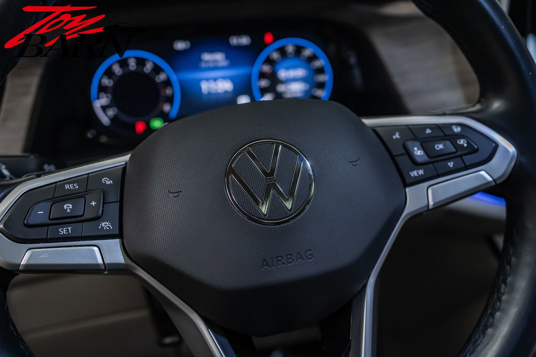 Used 2024 Volkswagen Atlas SEL Premium R-Line image 31